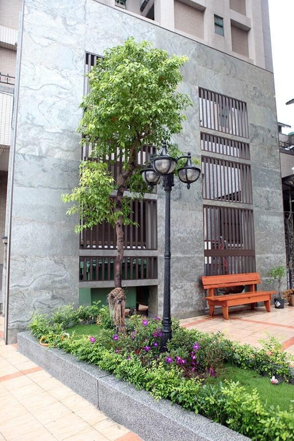 Fatada cu Silver Grey Fatada cu Silver Grey