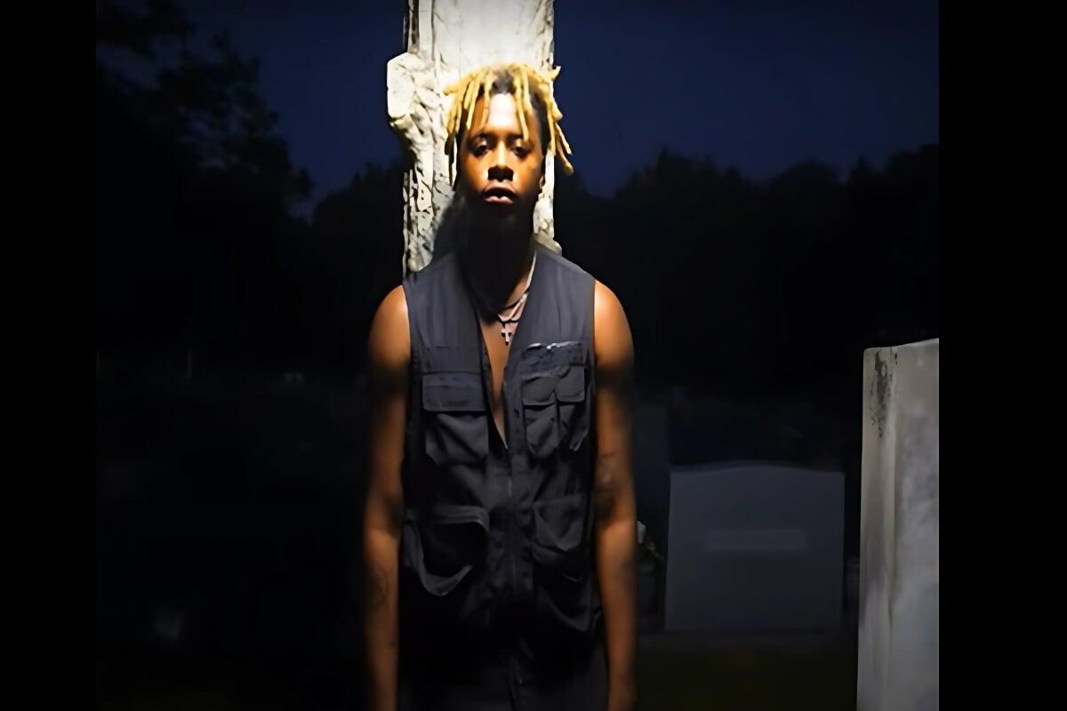 8saintclair single Blue Hunnid