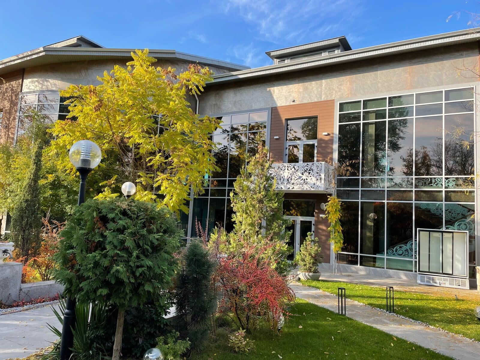 Fatada restaurata Fatada restaurata