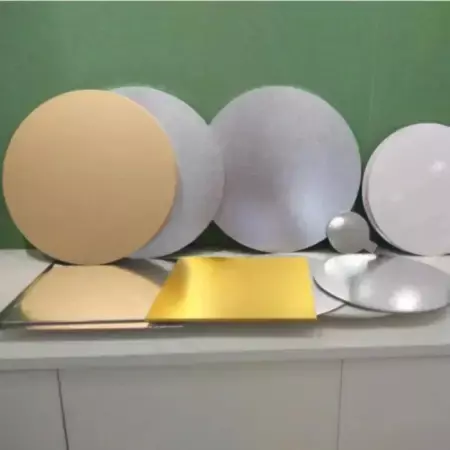 Gold, Silver, and White Cake Boards for Professional Cake Presentation Gold, Silver, and White Cake Boards for Professional Cake Presentation