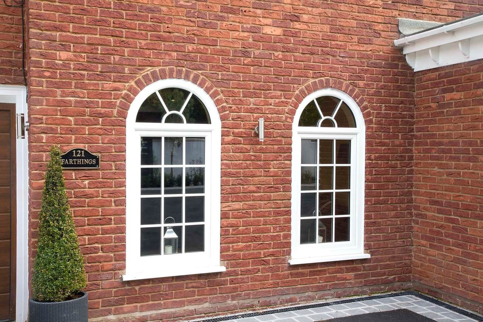Arched Liniar Windows Arched Liniar Windows