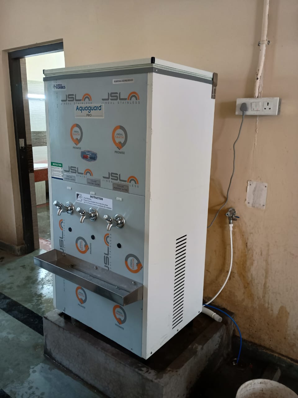 School using a Blue Star RO water cooler