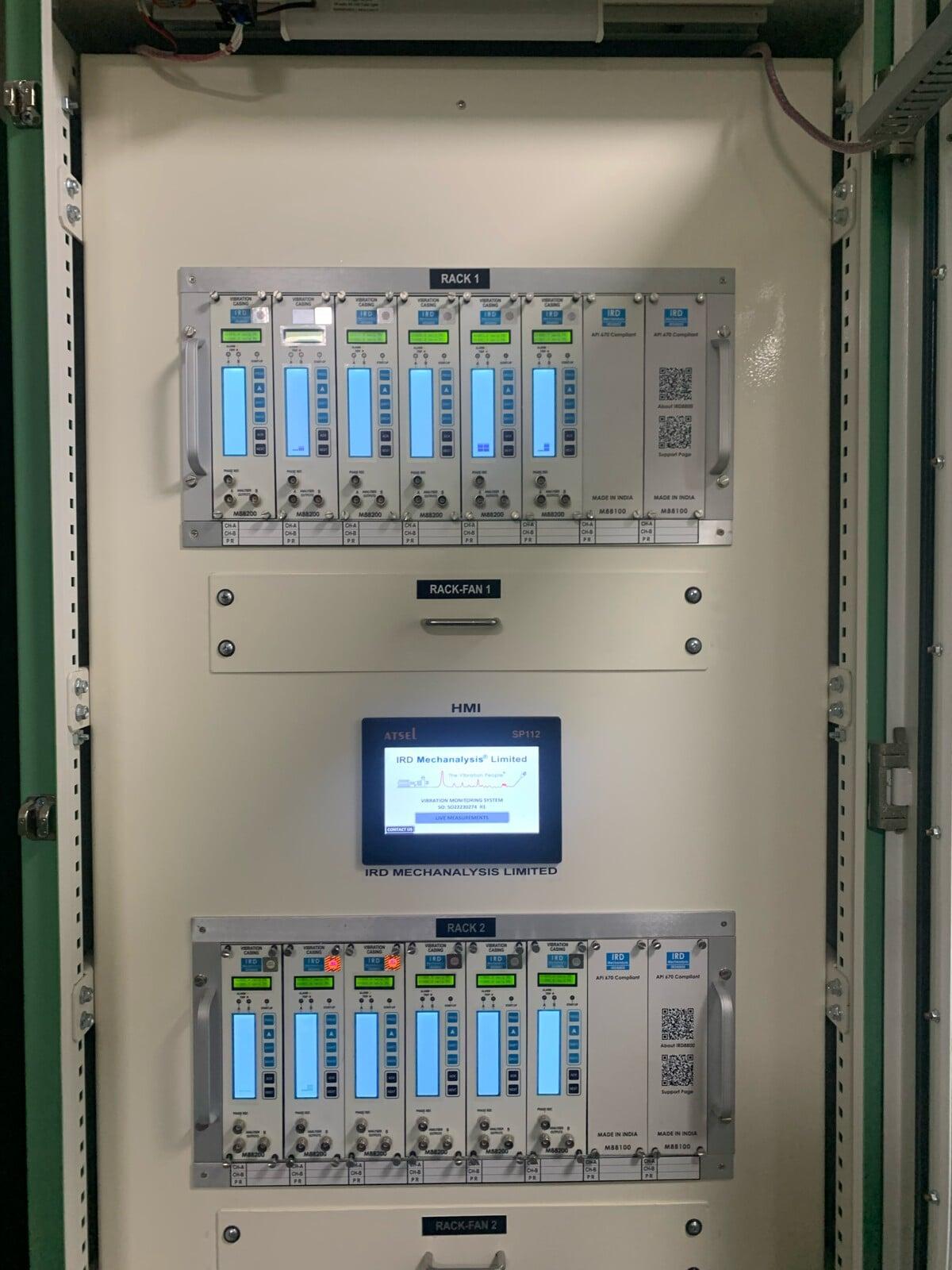 Live IRD8800 system with two racks and HMI