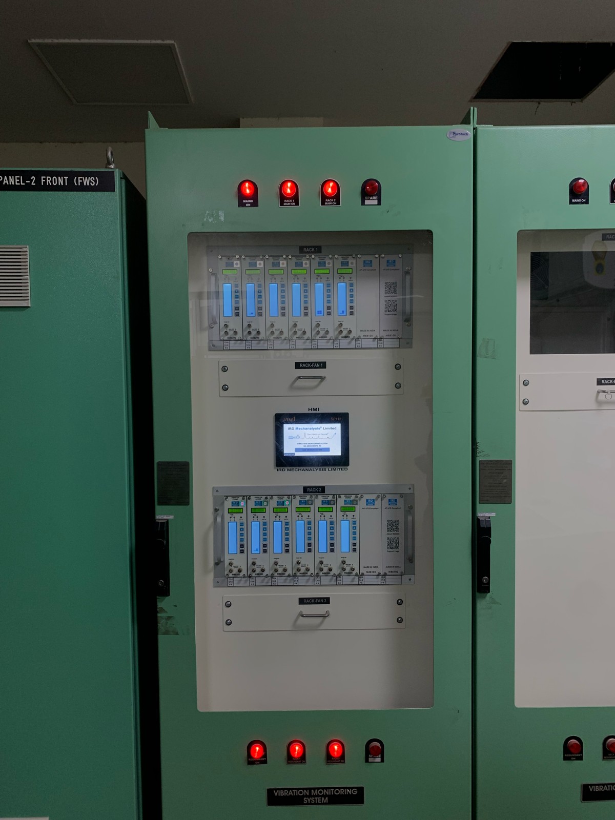 Live IRD8800 online monitoring system racks and HMI