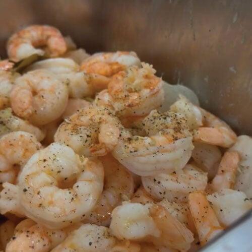 Poached shrimp preparation Poached shrimp preparation