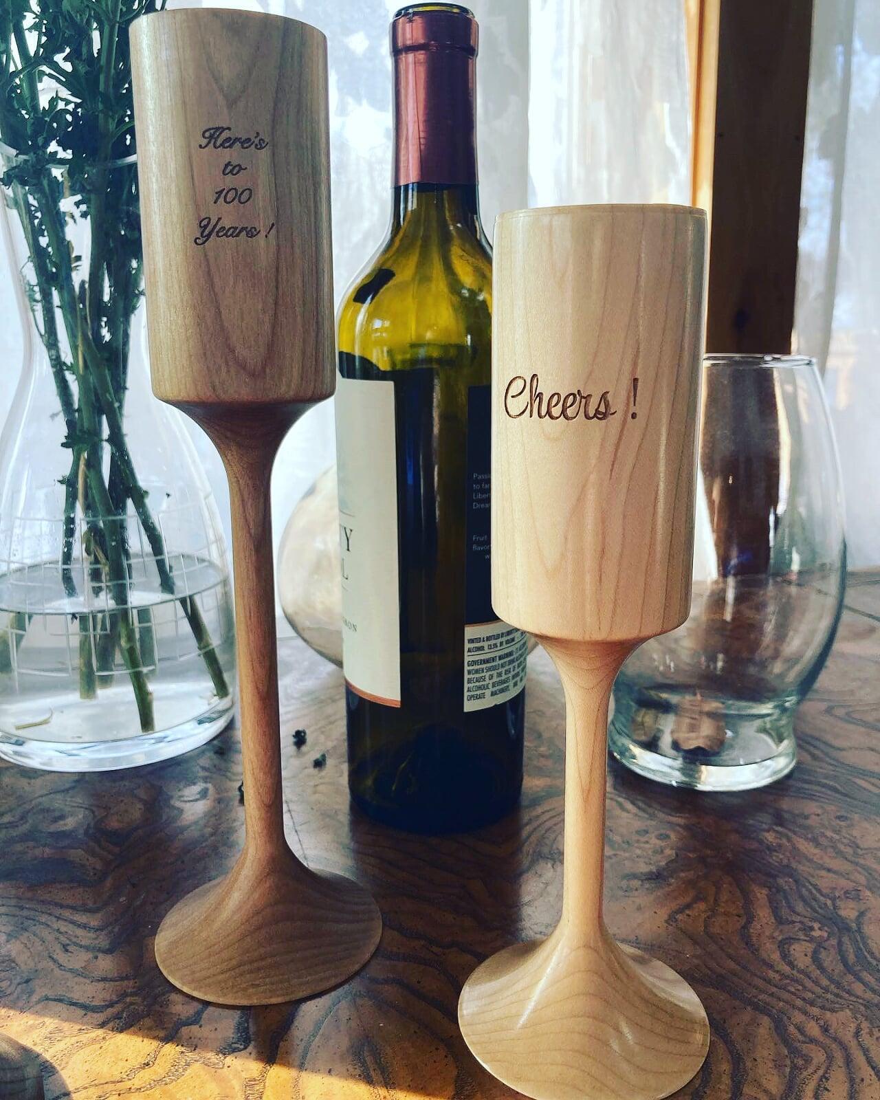 Wood wine glasses for weddings