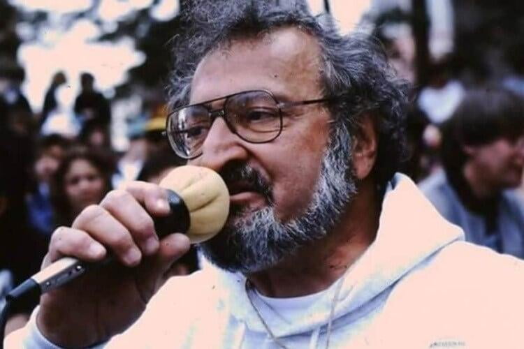 Jack Herer Speaking before a Crowd