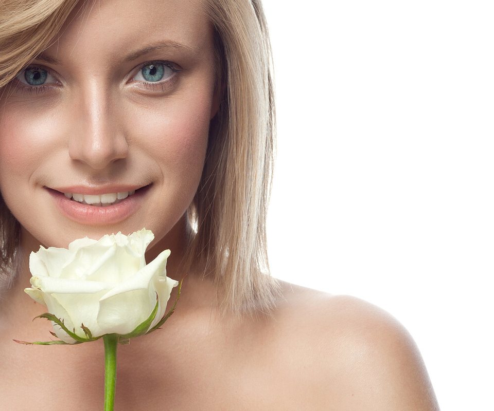 Needleless mesotherapy oxygen facial at Vancouver Green Spa in downtown Vancouver