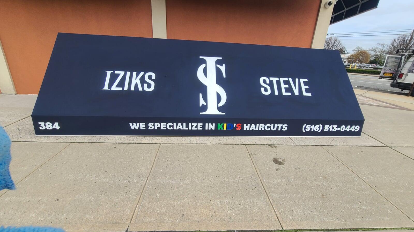 008 — Traditional Shed with Signband Awning Canopy Fabric by MG Sign, the leading signage company in New York and New Jersey.