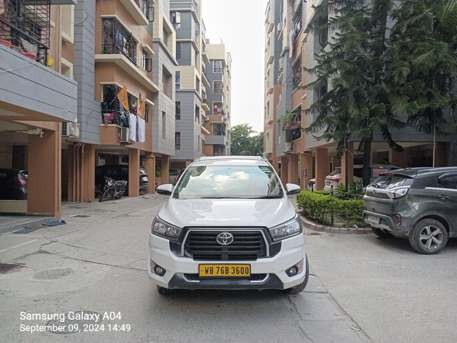 Crysta 3600 front far