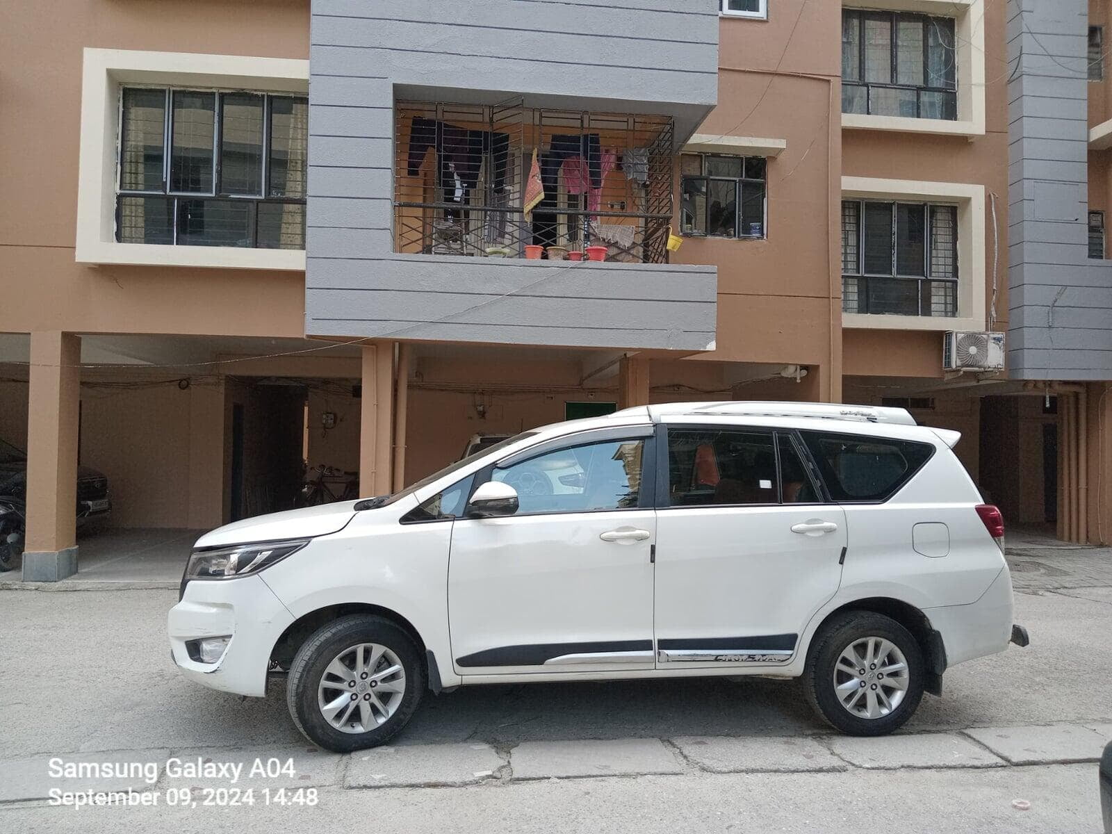 Crysta 3600 Left View