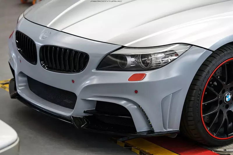 2009β2016 BMW Z4 E89 RW Style Rear Bumper with LED Light