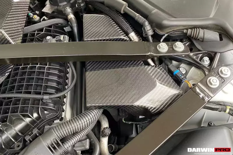 BMW M3 G80 / M4 G82 G83 Dry Carbon Fiber Fuse Cover | 2021–2025