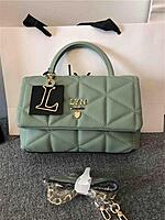 LYN RHOMBUS STICHING SHOULDER BAG