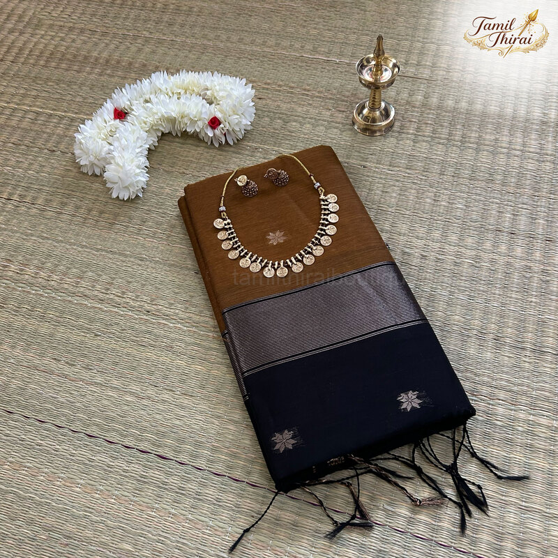 Maheshwari Silk Cotton Saree Code - TT-04