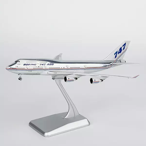 The Boeing Company 747-400 Boeing house colors