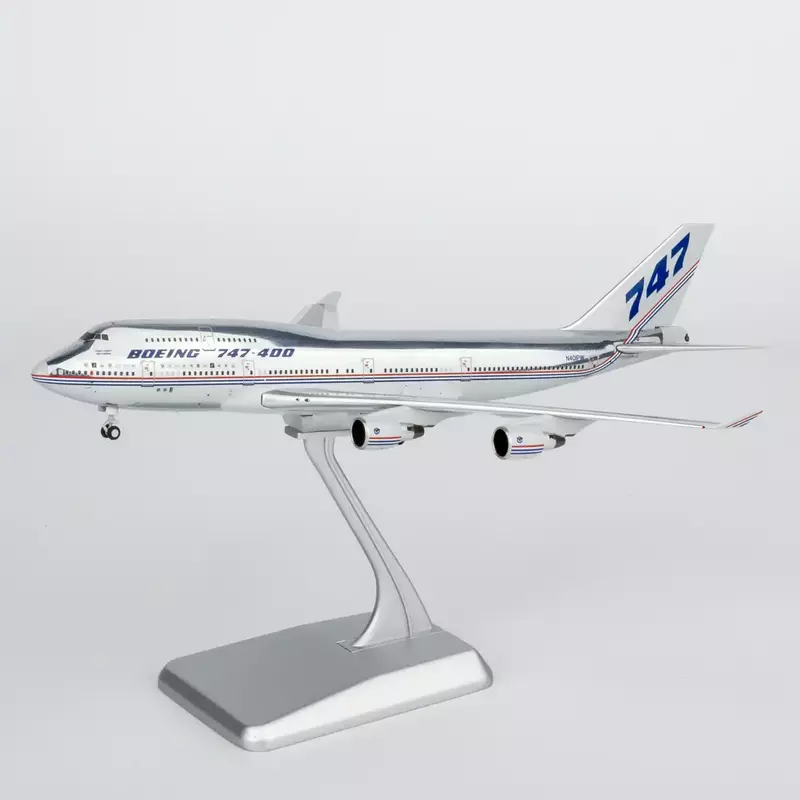 The Boeing Company 747-400 Boeing house colors