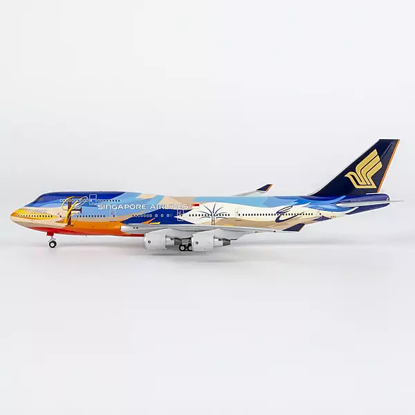 Singapore Airlines 747-400 9V-SPL - Tropical livery