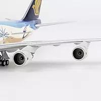 Singapore Airlines 747-400 9V-SPL - Tropical livery