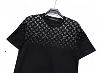 Playera Louis Vuitton Monograma Superior Tonos Oscuros