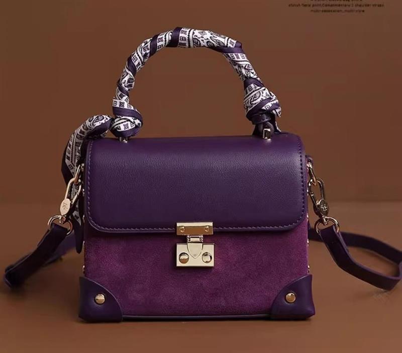 MOONLIGHT TREASURE BOX LUXURY BAG