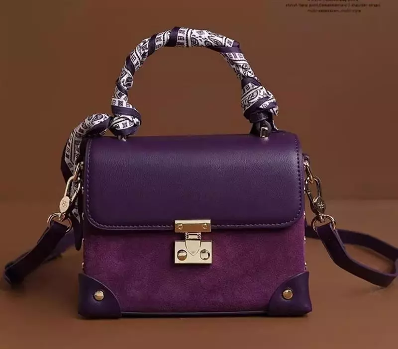MOONLIGHT TREASURE BOX LUXURY BAG