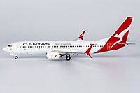 Qantas 737-800 with scimitar winglets; new colors