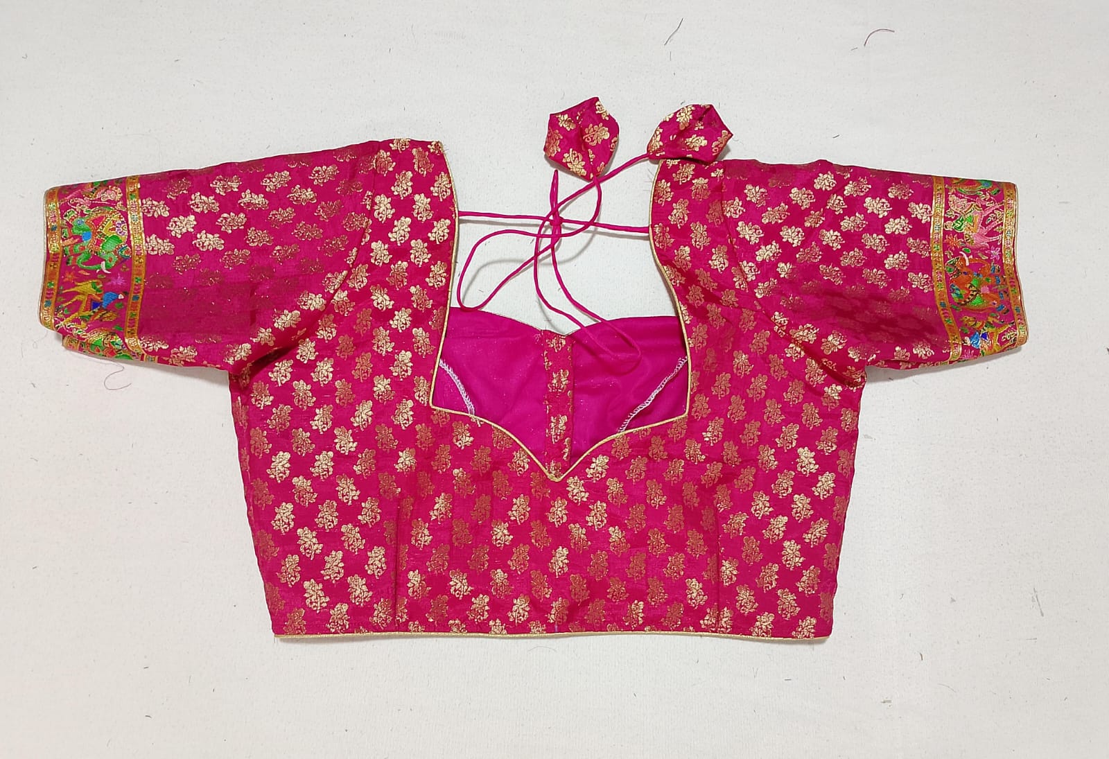 N561: Ready To Ship Beautiful Saree With Stitched Blouse N561: Ready To Ship Beautiful Saree With Stitched Blouse