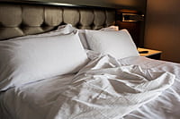 T250 Thomaston Satin Stripe 1 CM 118" x 120" King Deluxe