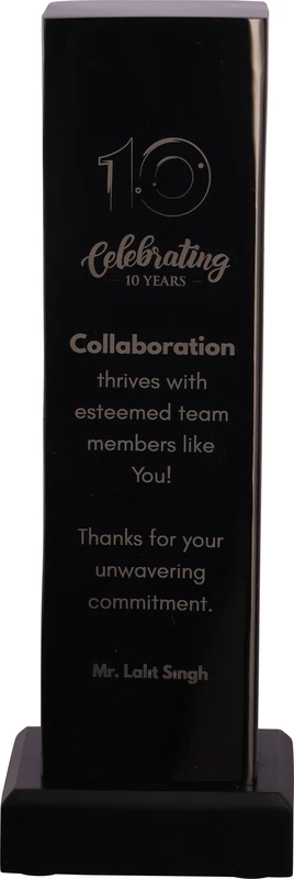 MCLAREN WOOD PLAQUES TROPHY