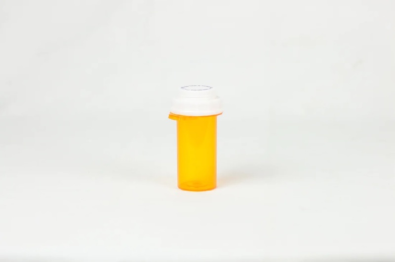 10 Dram Amber Thumb Tab Reversible Cap - 225 Count