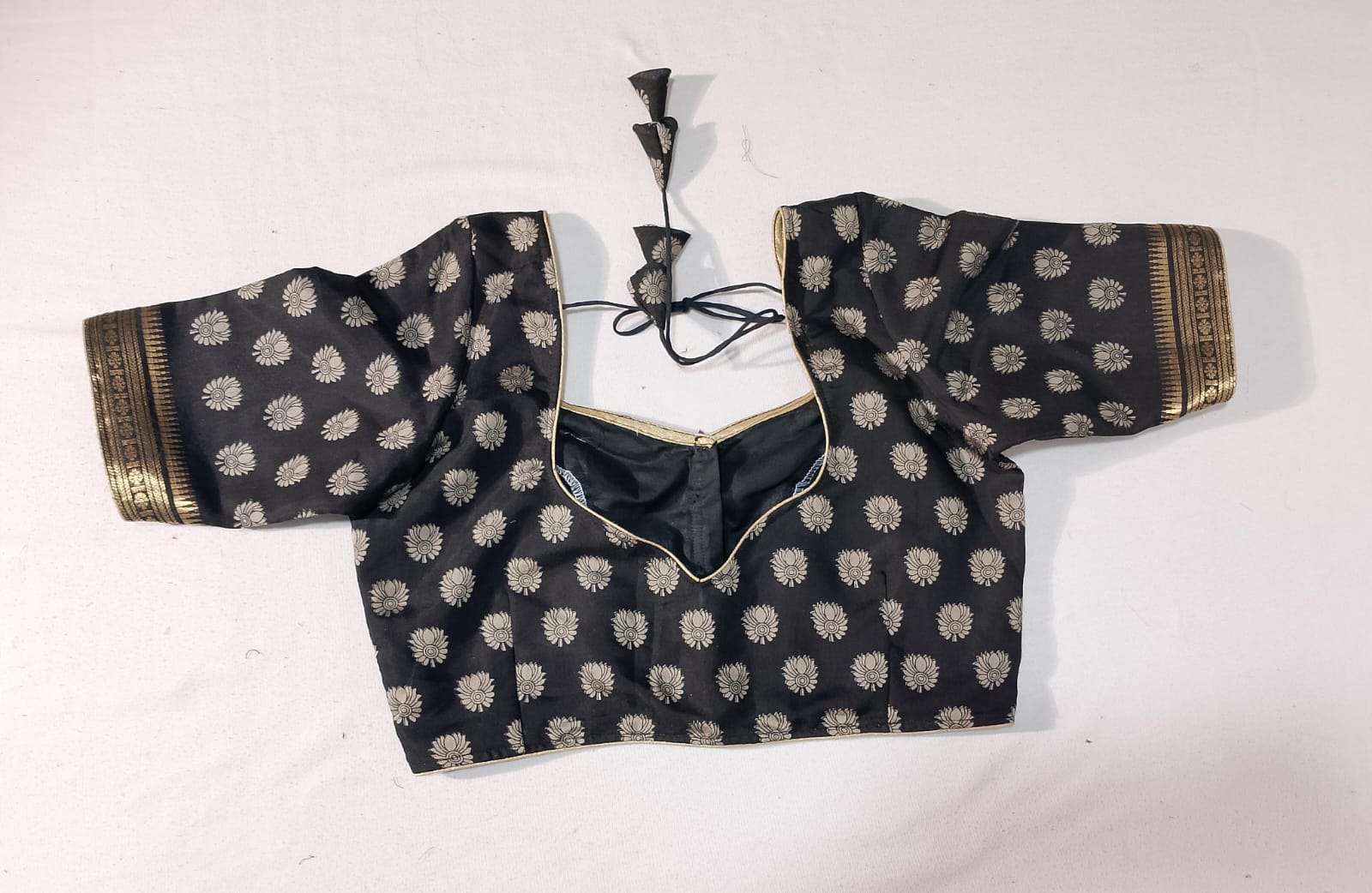 N316: Ready To Ship Beautiful Kalamkari Saree With Stitched Blouse