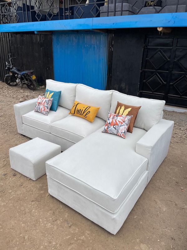 White L shaped 6 seater