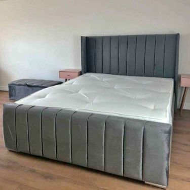 Queen size bed 5*6