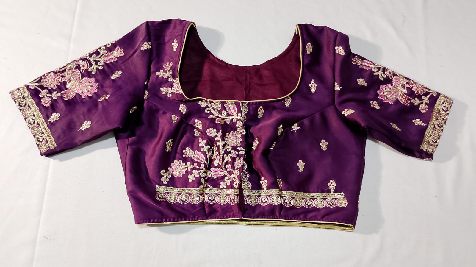 N644: Ready To Ship Beautiful Desginer Saree With Stitched Blouse N644: Ready To Ship Beautiful Desginer Saree With Stitched Blouse