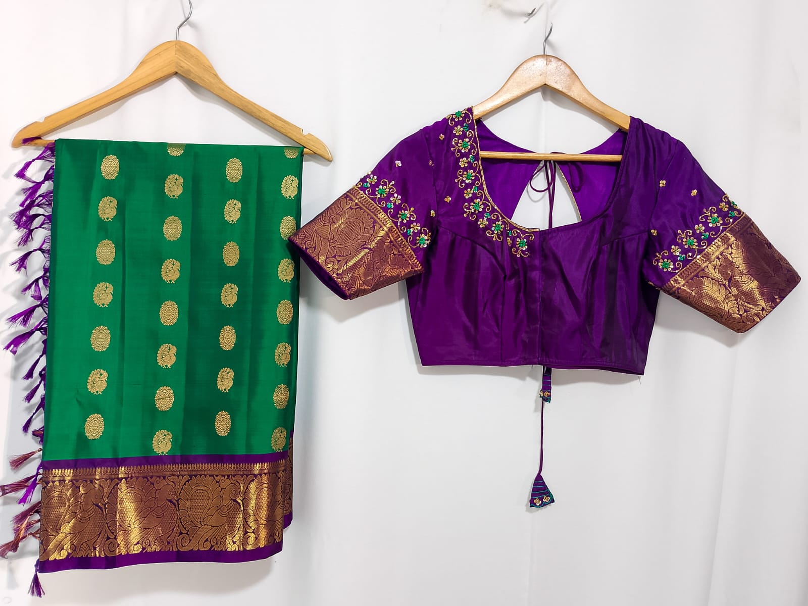 N682: Ready To Ship Beautiful Saree With Stitched Blouse