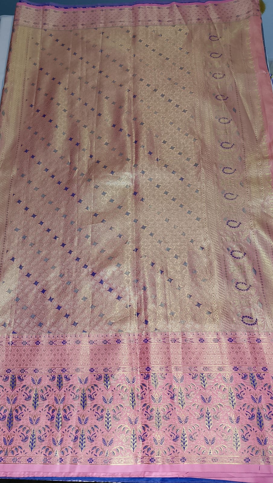 N715:Ready To Ship Beautiful Saree With Stitched Blouse