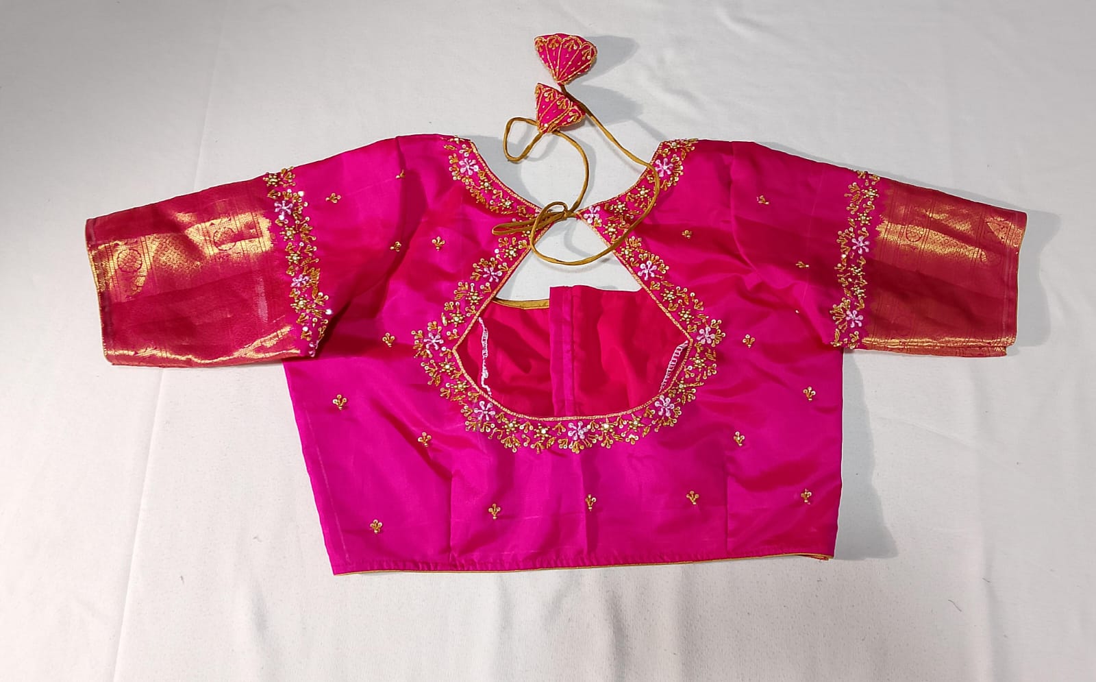 N734:Ready To Ship Beautiful Vintage Gadwal Saree With Stitched Blouse N734:Ready To Ship Beautiful Vintage Gadwal Saree With Stitched Blouse