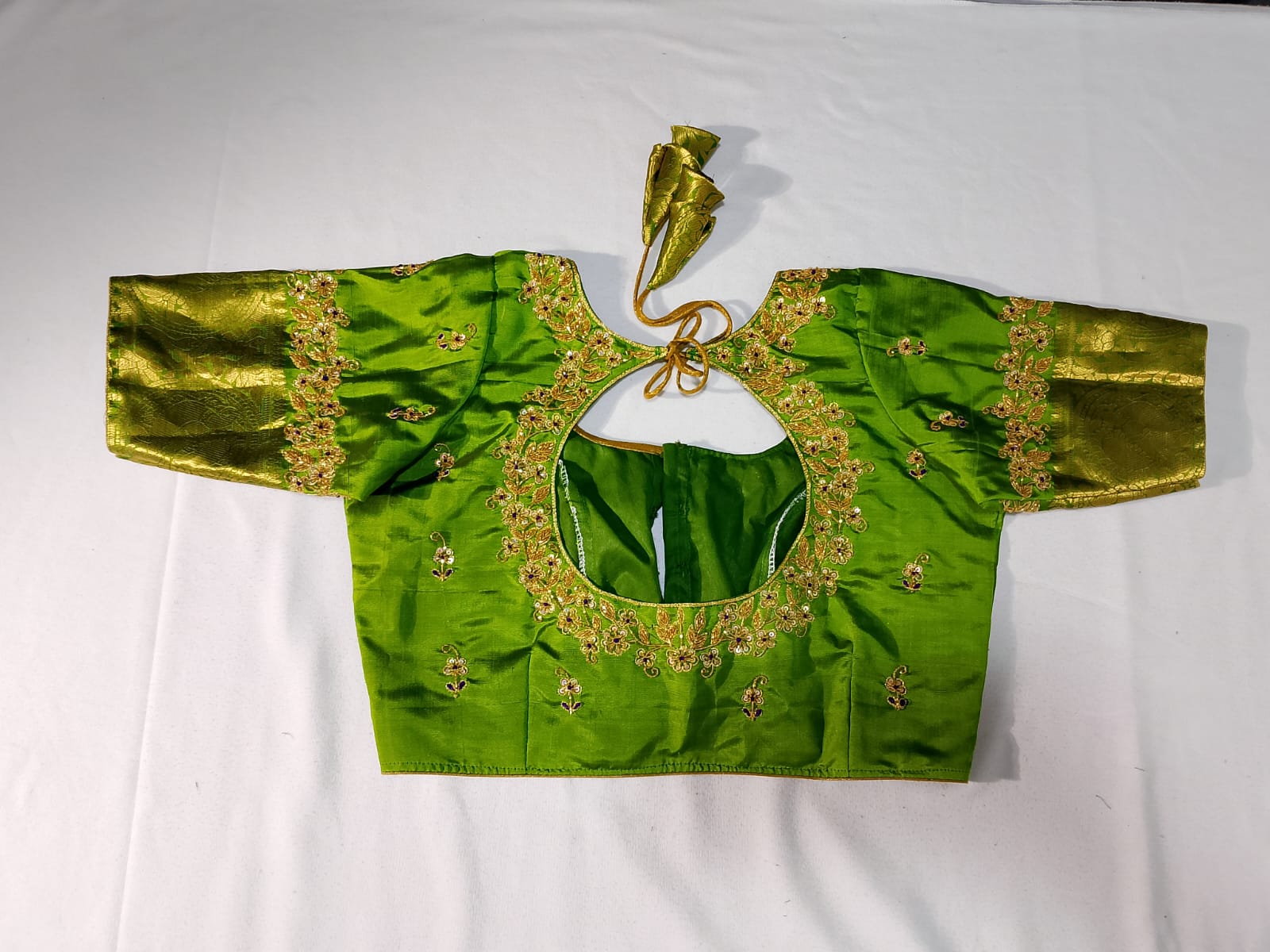 N736:Ready To Ship Beautiful Pure Kanchipattu Saree With Stitched Maggam Work Blouse