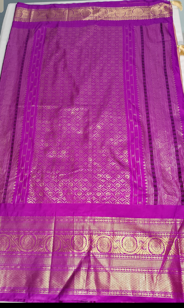 N742:Ready To Ship Beautiful Vintage Gadwal Saree With Stitched Blouse N742:Ready To Ship Beautiful Vintage Gadwal Saree With Stitched Blouse