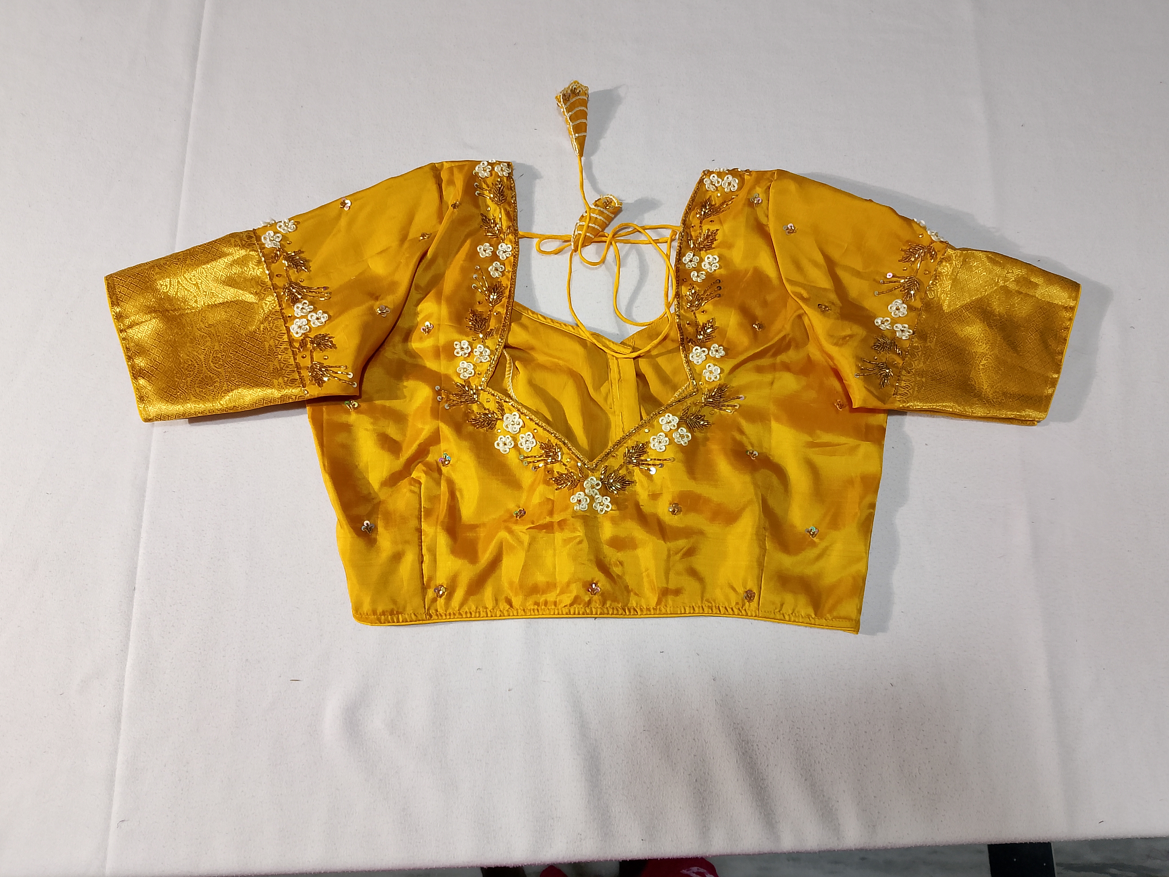 N759:Ready To Ship Beautiful Pure Kanchipattu Saree With Stitched Maggam Work Blouse N759:Ready To Ship Beautiful Pure Kanchipattu Saree With Stitched Maggam Work Blouse