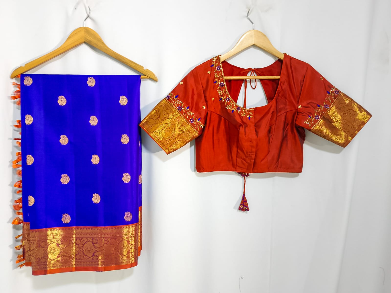 N772:Ready To Ship Beautiful Pure Kanchipattu Saree With Stitched Maggam Work Blouse