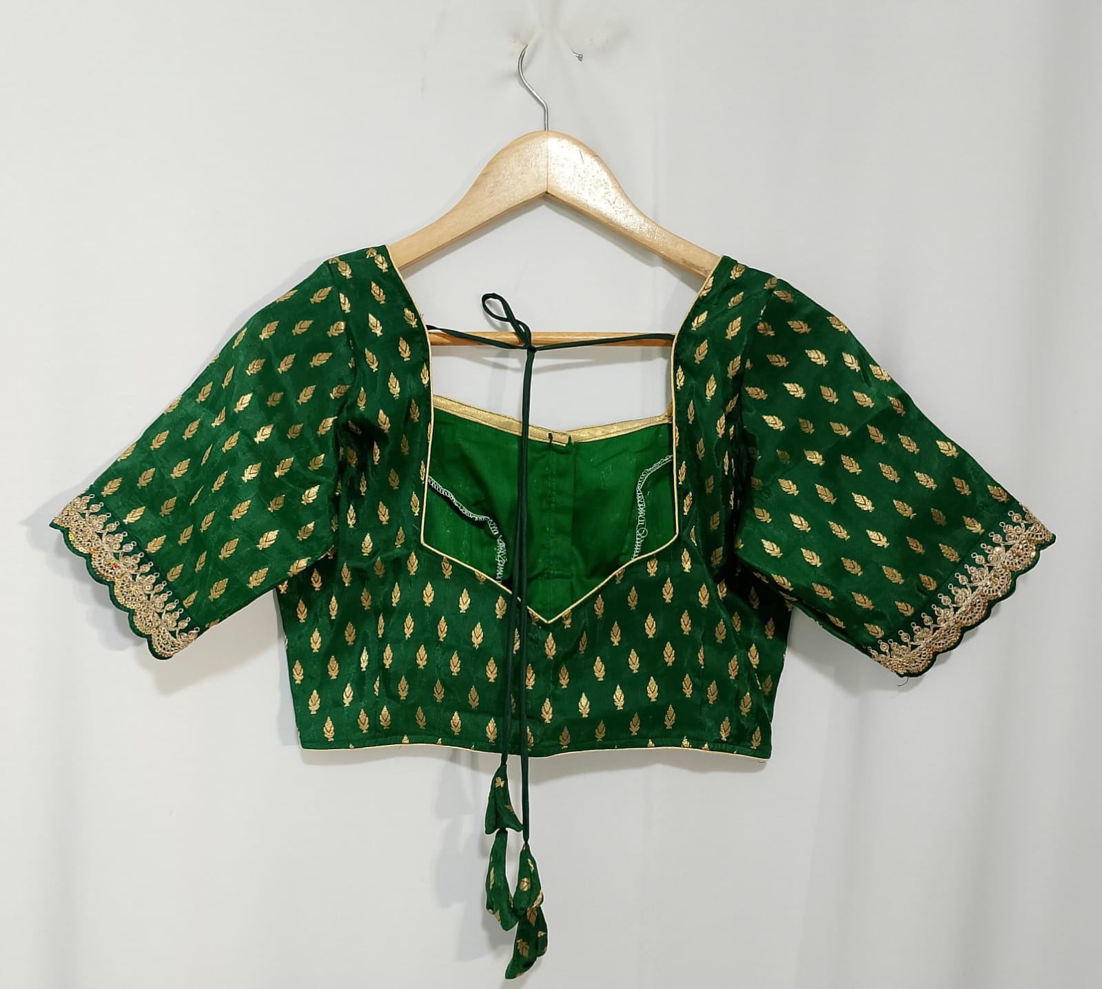 N779: Ready To Ship Beautiful Designer Saree With Stitched Blouse N779: Ready To Ship Beautiful Designer Saree With Stitched Blouse