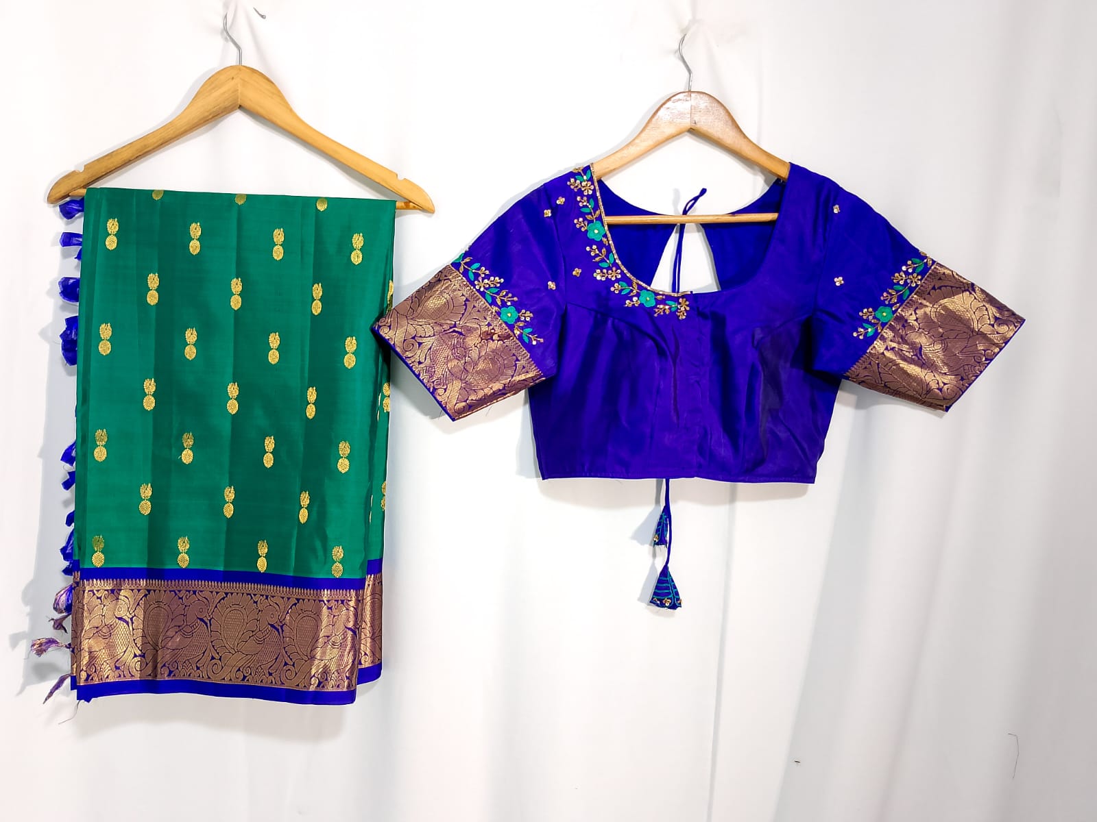 N778:Ready To Ship Beautiful Pure Kanchipattu Saree With Stitched Maggam Work Blouse N778:Ready To Ship Beautiful Pure Kanchipattu Saree With Stitched Maggam Work Blouse