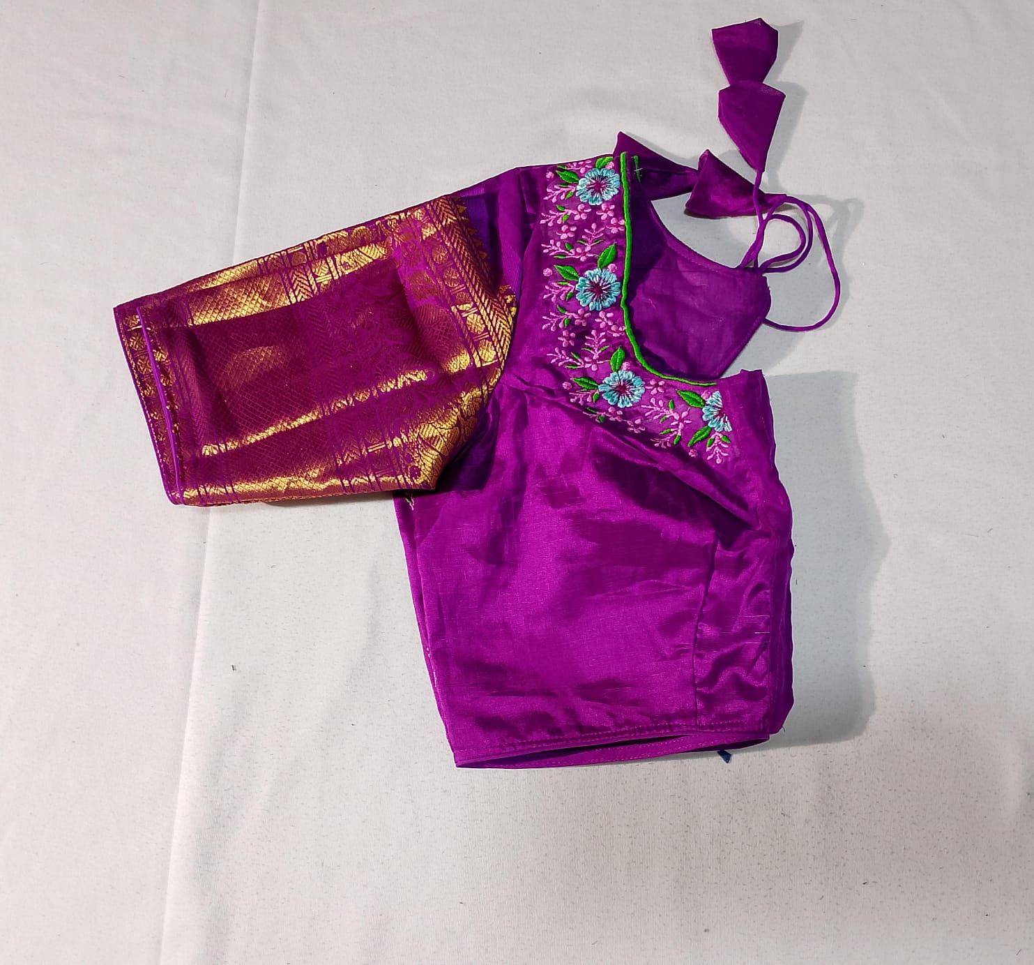 N799: Ready To Ship Beautiful Mangalagiri Saree With Stitched Embroidery Work Blouse N799: Ready To Ship Beautiful Mangalagiri Saree With Stitched Embroidery Work Blouse