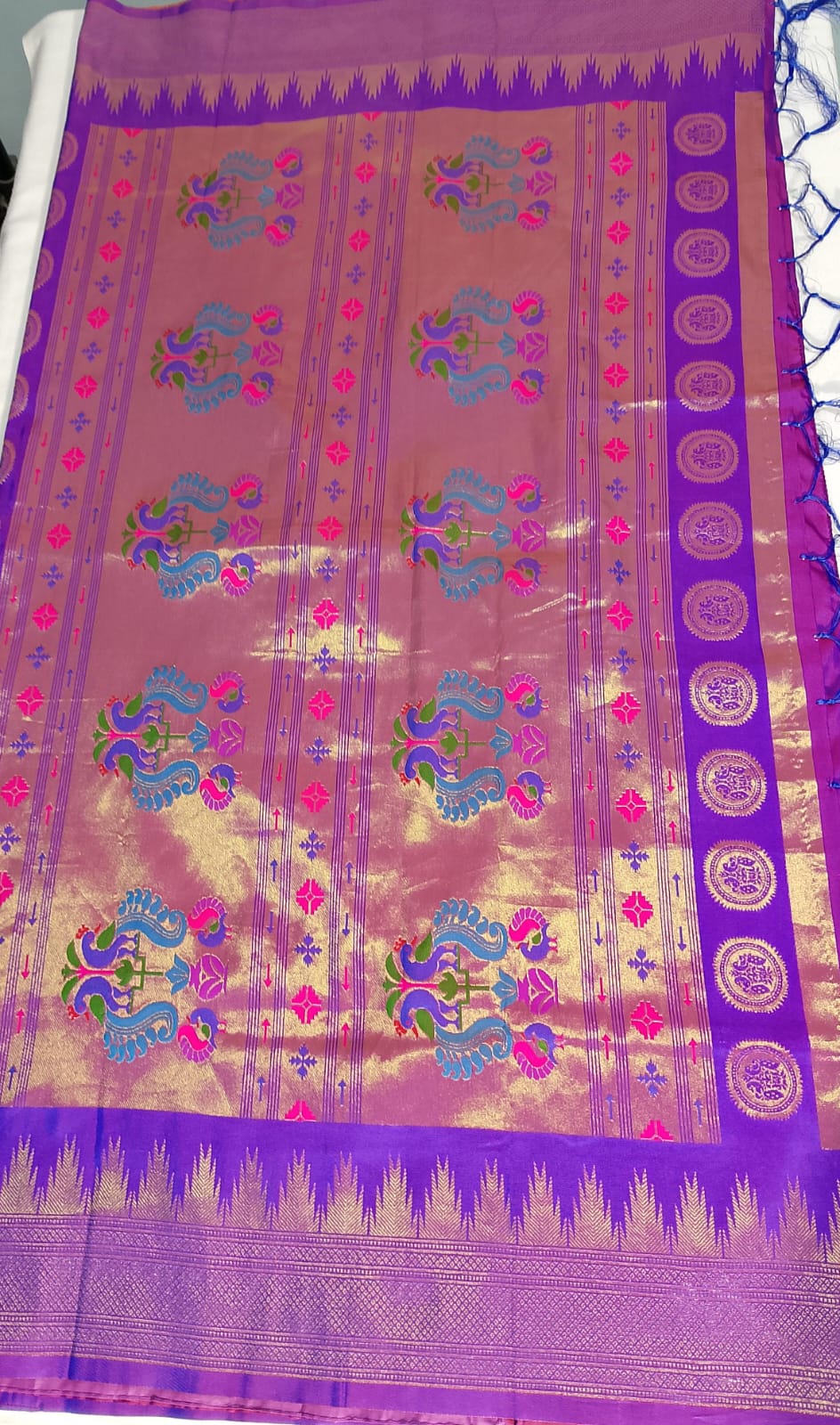 N796 :Ready To Ship Beautiful Paithani Saree With Unstitched Blouse