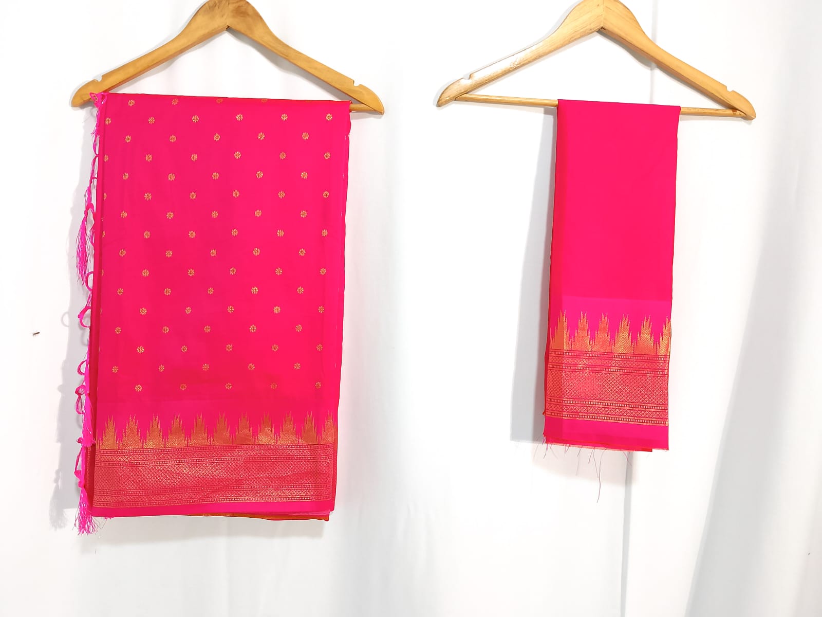 N795 :Ready To Ship Beautiful Paithani Saree With Unstitched Blouse