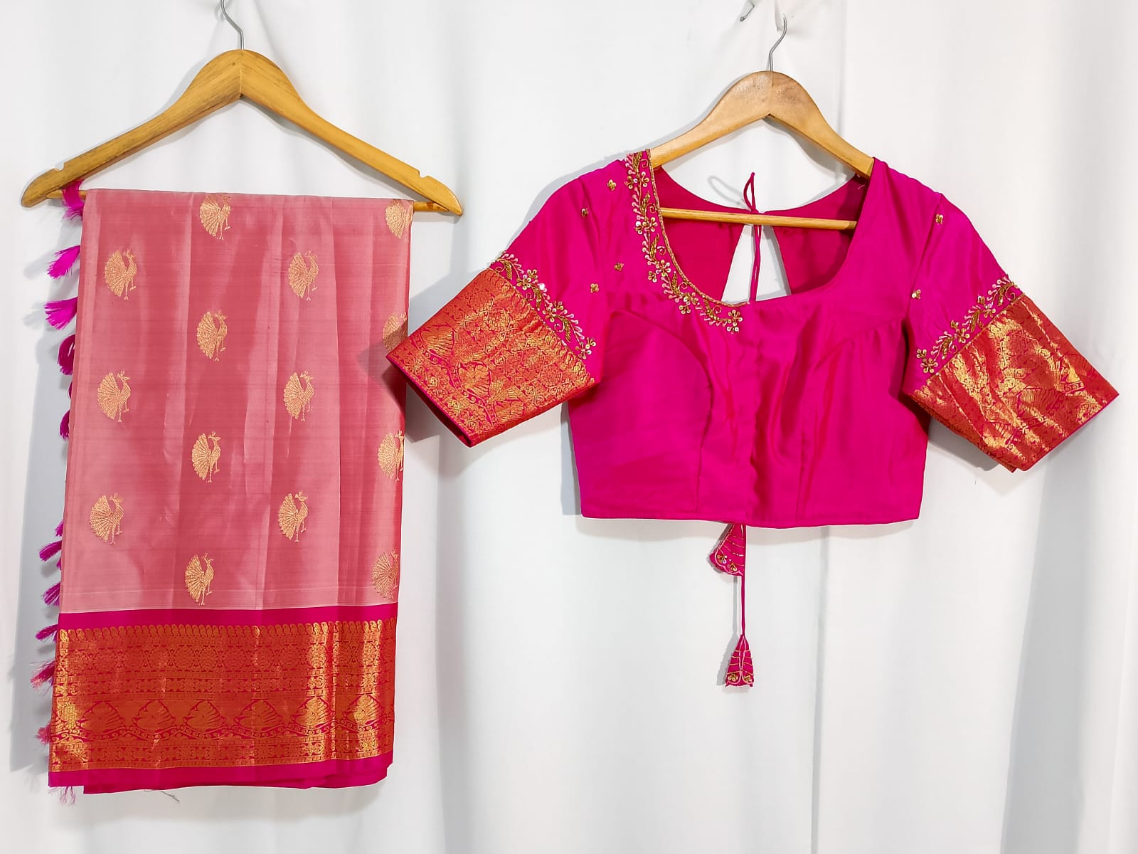 N801:Ready To Ship Beautiful Pure Kanchipattu Saree With Stitched Maggam Work Blouse N801:Ready To Ship Beautiful Pure Kanchipattu Saree With Stitched Maggam Work Blouse