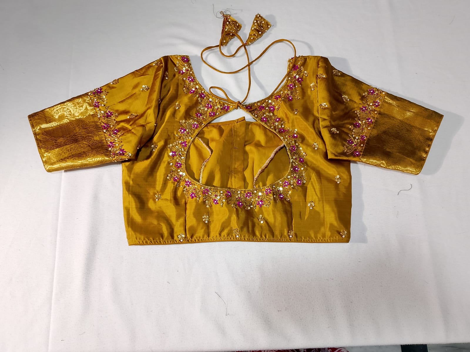 N810:Ready To Ship Beautiful Pure Kanchipattu Saree With Stitched Maggam Work Blouse