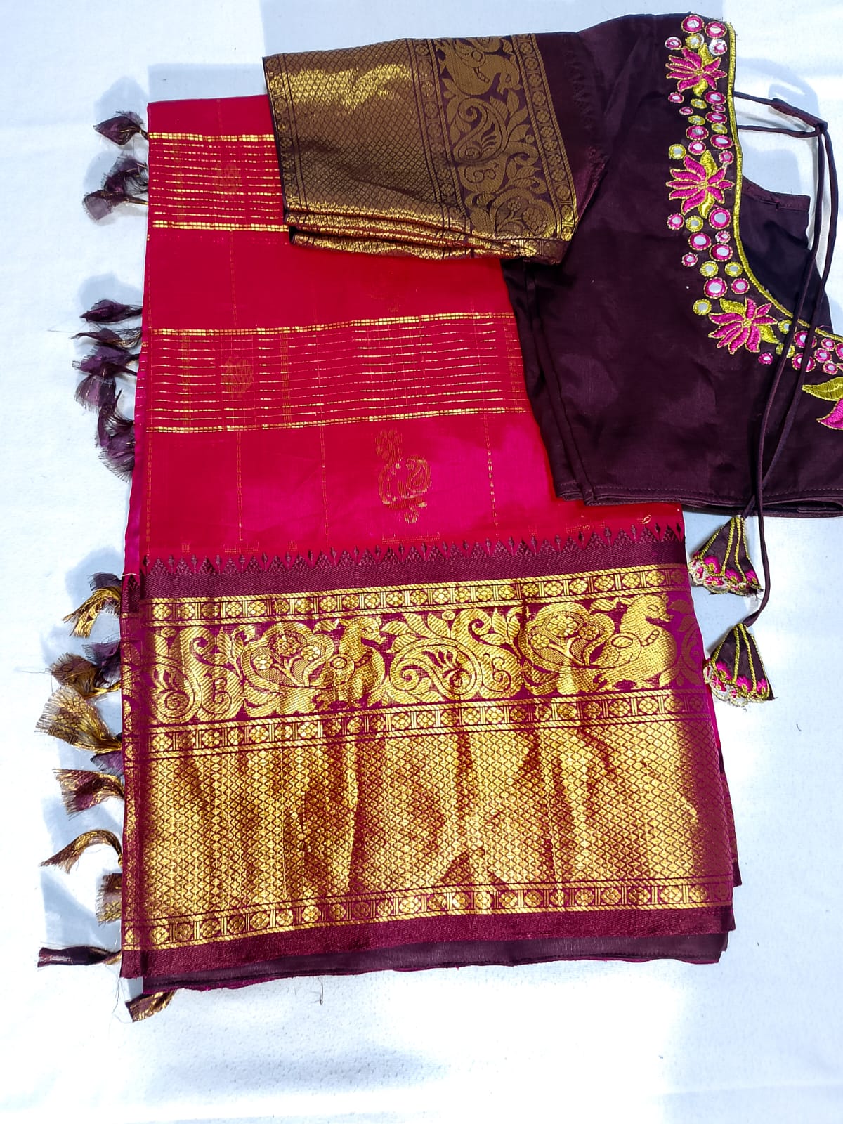 N809: Ready To Ship Beautiful Mangalagiri Saree With Stitched Embroidery Work Blouse